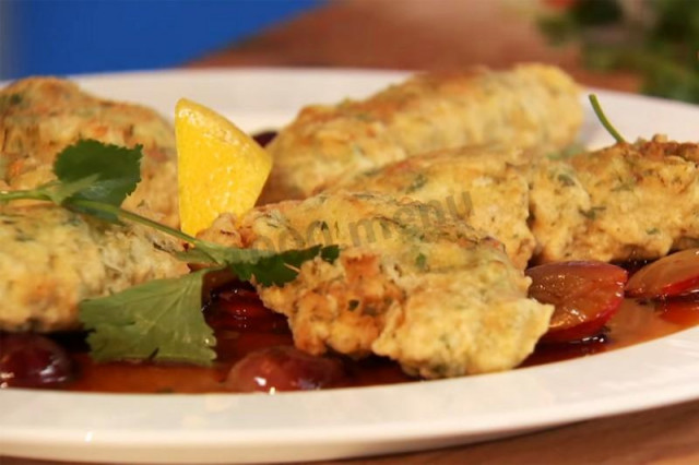 Fried tilapia with hot sauce in batter