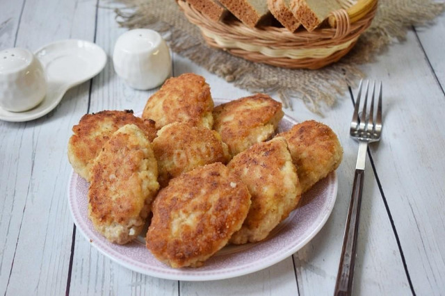 Juicy minced meat cutlets classic in a frying pan