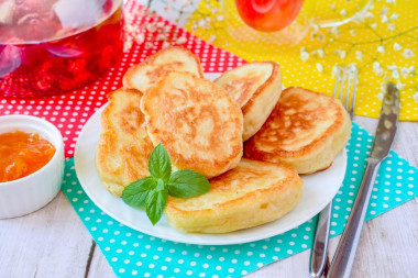 Fluffy pancakes on yeast and milk