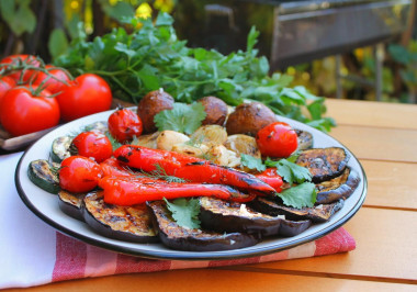 Grilled vegetables on barbecue