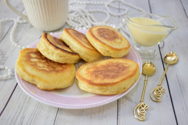 Fluffy kefir pancakes without yeast