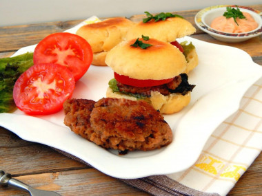 Minced burger patties