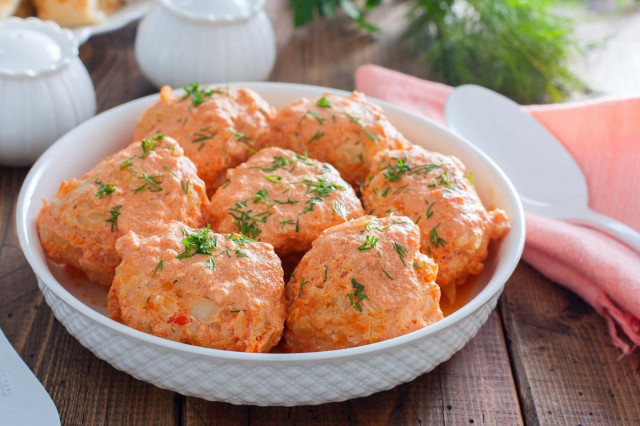 Lazy cabbage rolls with minced meat in a pan with rice