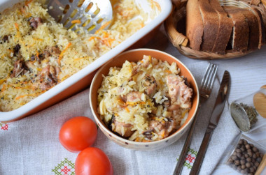 Pilaf in the oven with chicken