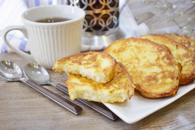 Toast with egg in a pan