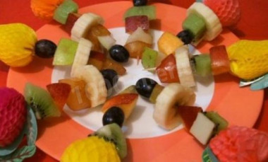 Fruit canapé