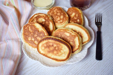 Fluffy pancakes with sour milk without yeast