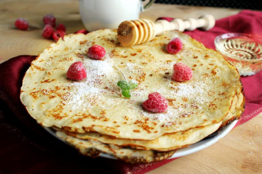 Pancakes without eggs on milk thin