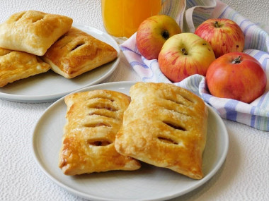 Puff pastry with apples