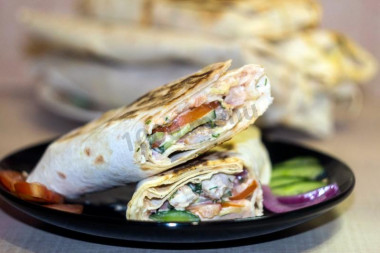 Shawarma in lavash with chicken at home