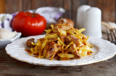 Cabbage hodgepodge with pork meat